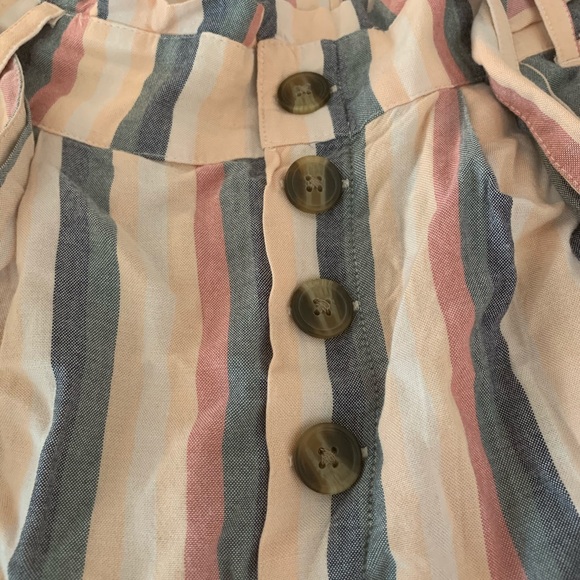 Size medium American Eagle stretchy pants - Picture 2 of 3